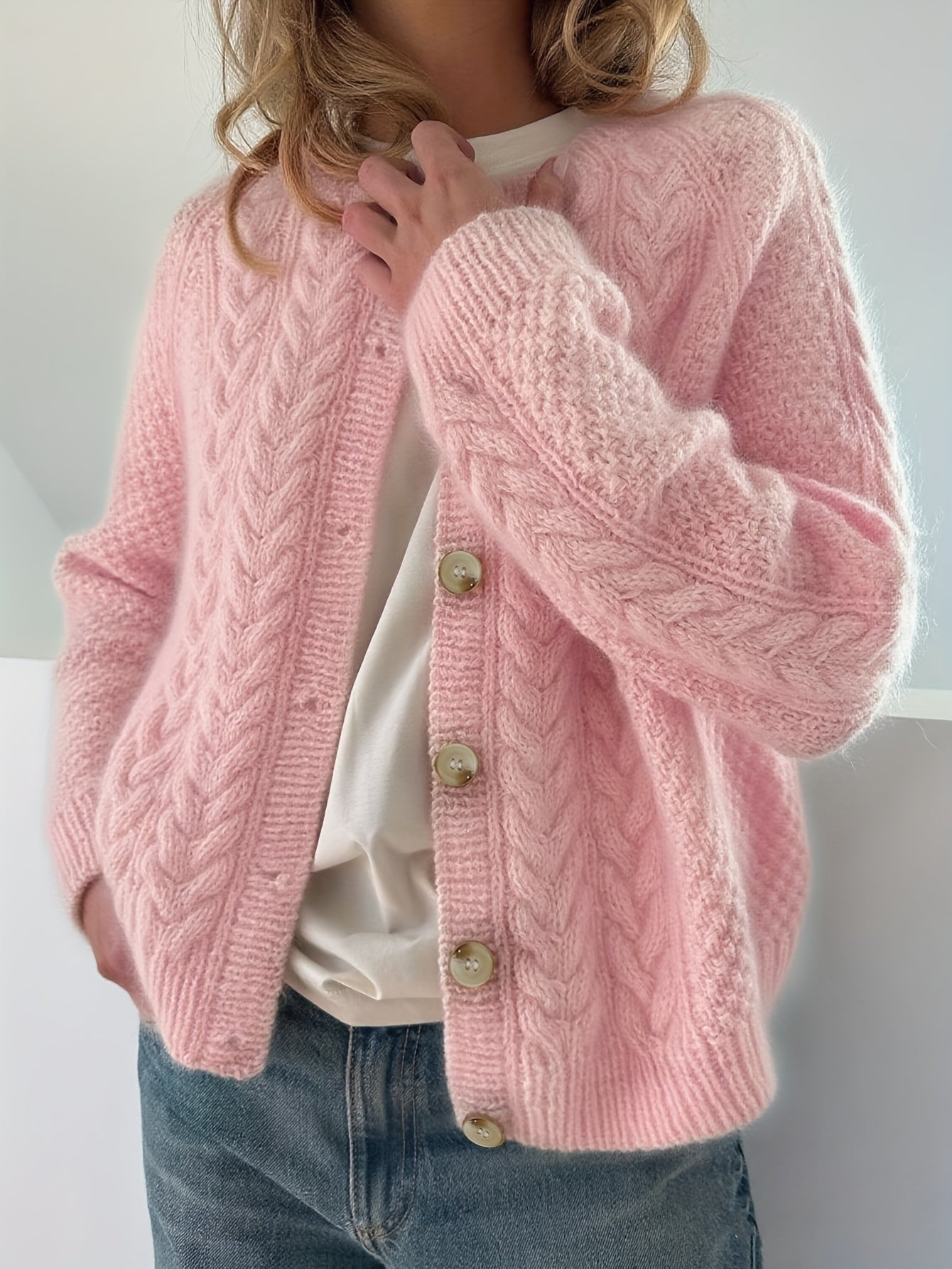 Dwina™ Strickjacke mit Knöpfen und Zopfmuster