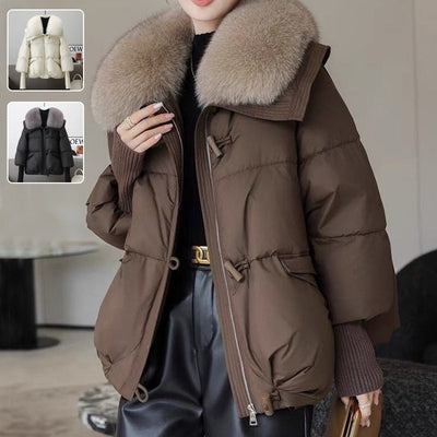 Kurze Daunenjacke mit Pelzkragen – Winter-Style