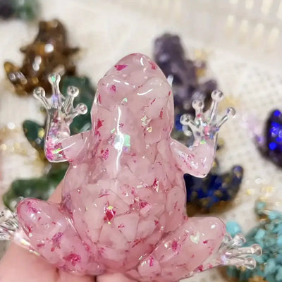 Frostone – Kristallfrosch Skulptur für die Wohnraumdekoration