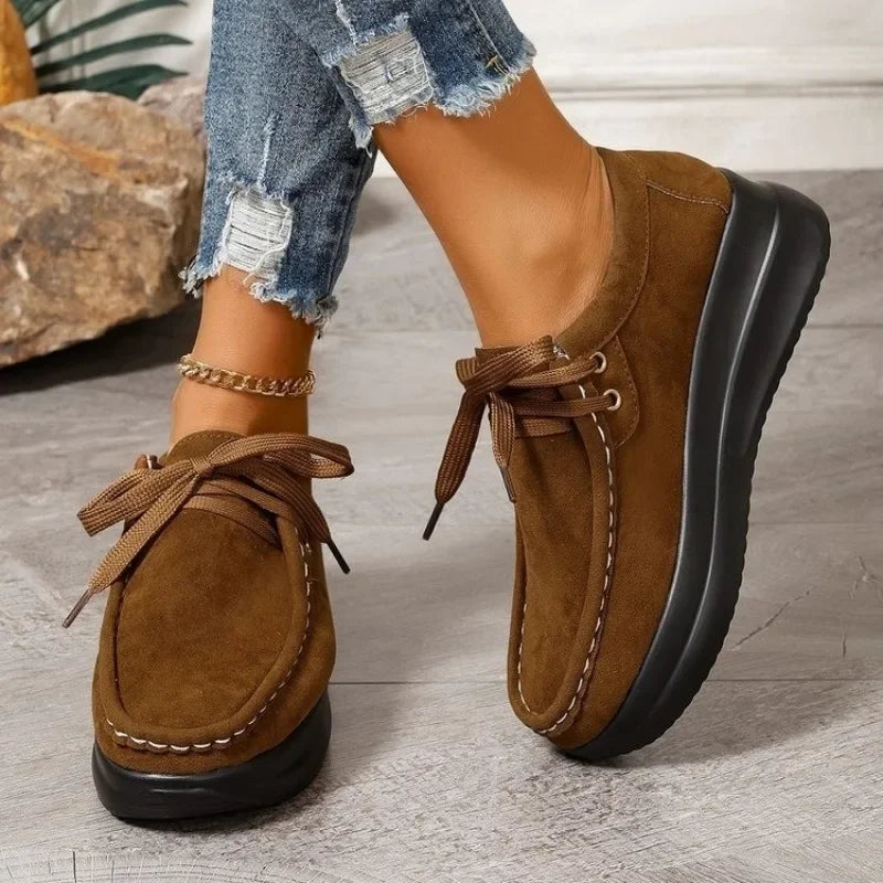 Tonja – Schnürschuhe Aus Wildleder Mit Rutschfester Sohle